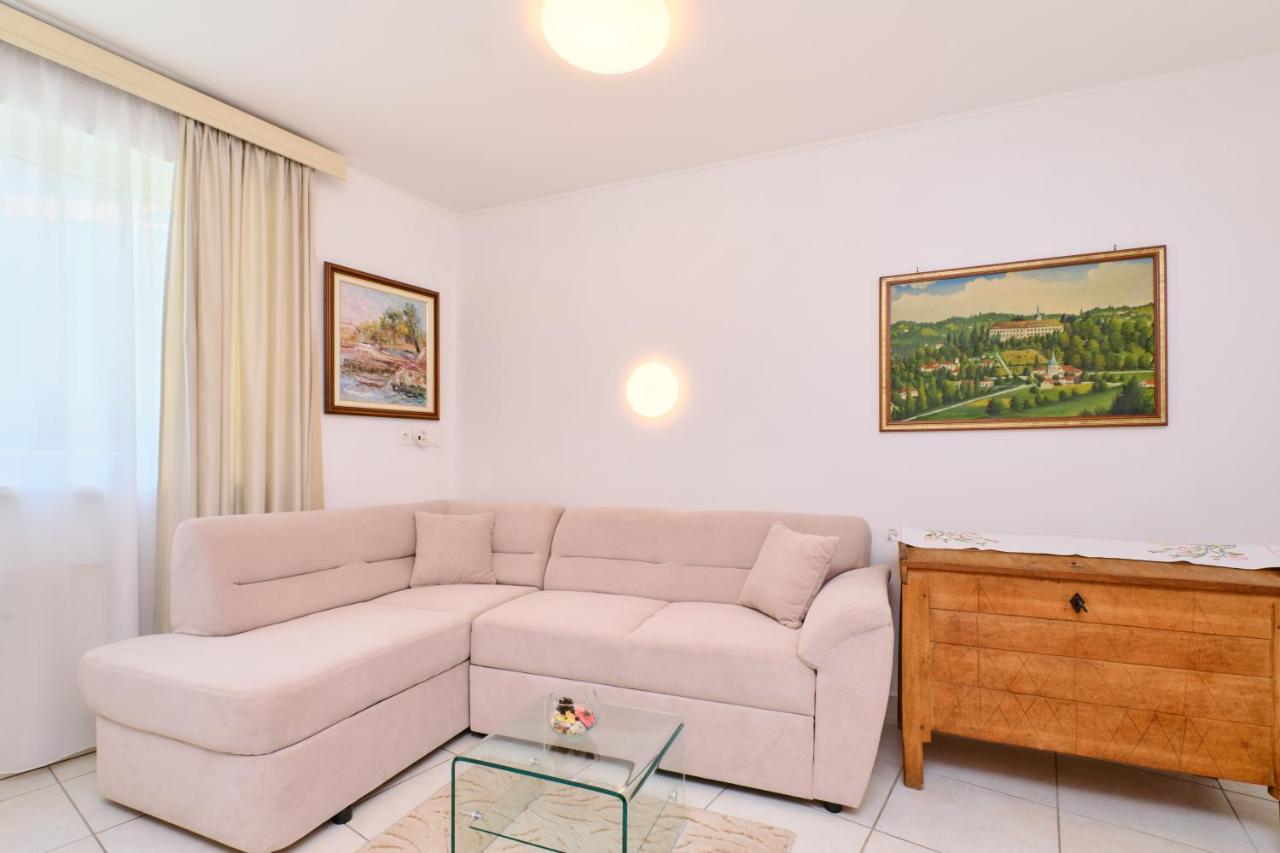 Apartments Antares Mali Lošinj Eksteriør billede